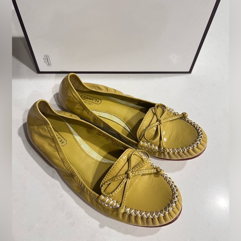 Coach Junie Mimosa‎ yellow Patent Leather Moccasin Loafer Flats NIB
